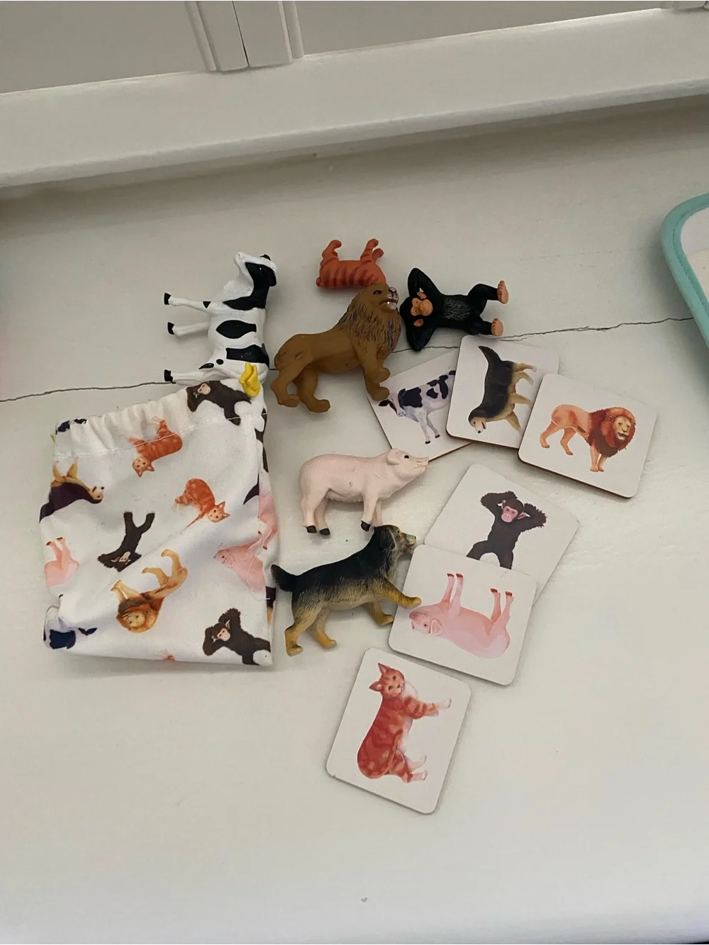 Lovevery Small Animal Figurines With Matching Cards